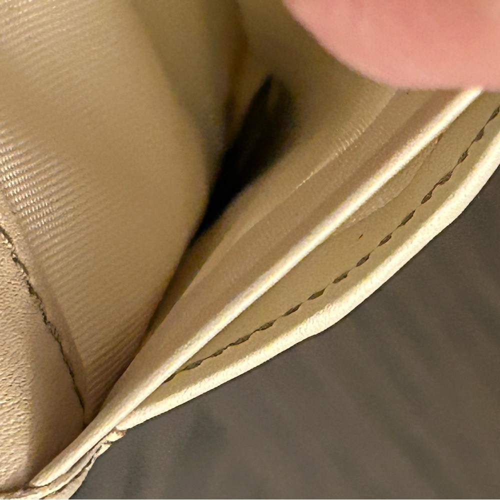 Miu Miu Beige Crocodile-Embossed Wallet - Picture 8 of 13